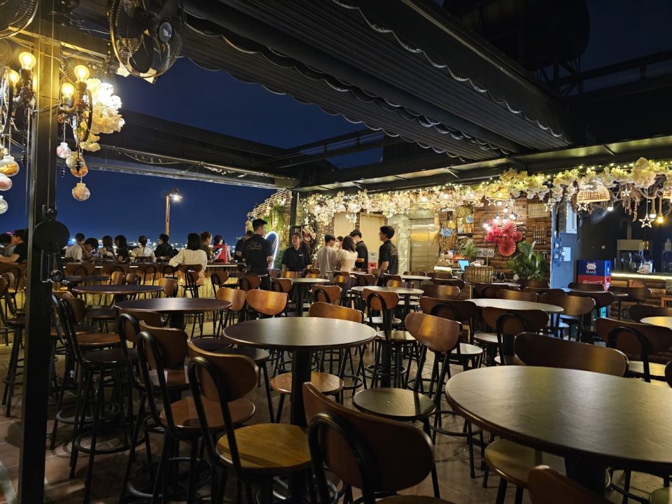 Hẹn Rooftop Phú Nhuận