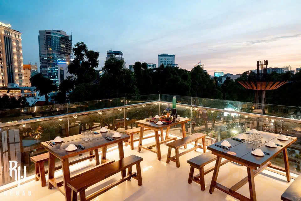 Rehab SGN Rooftop Quận 3